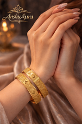 AnshuAura Royal Gold Bangles – Elegant Luxury Bracelet for Women