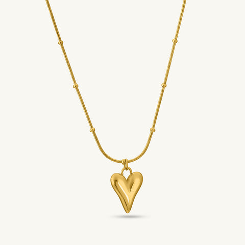 Amour Golden Heart Minimalist necklaces