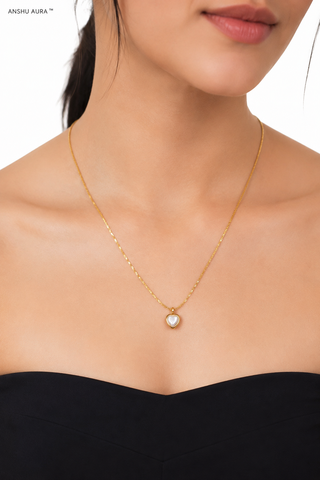 Heart Pearl Pendant Necklace – Gold