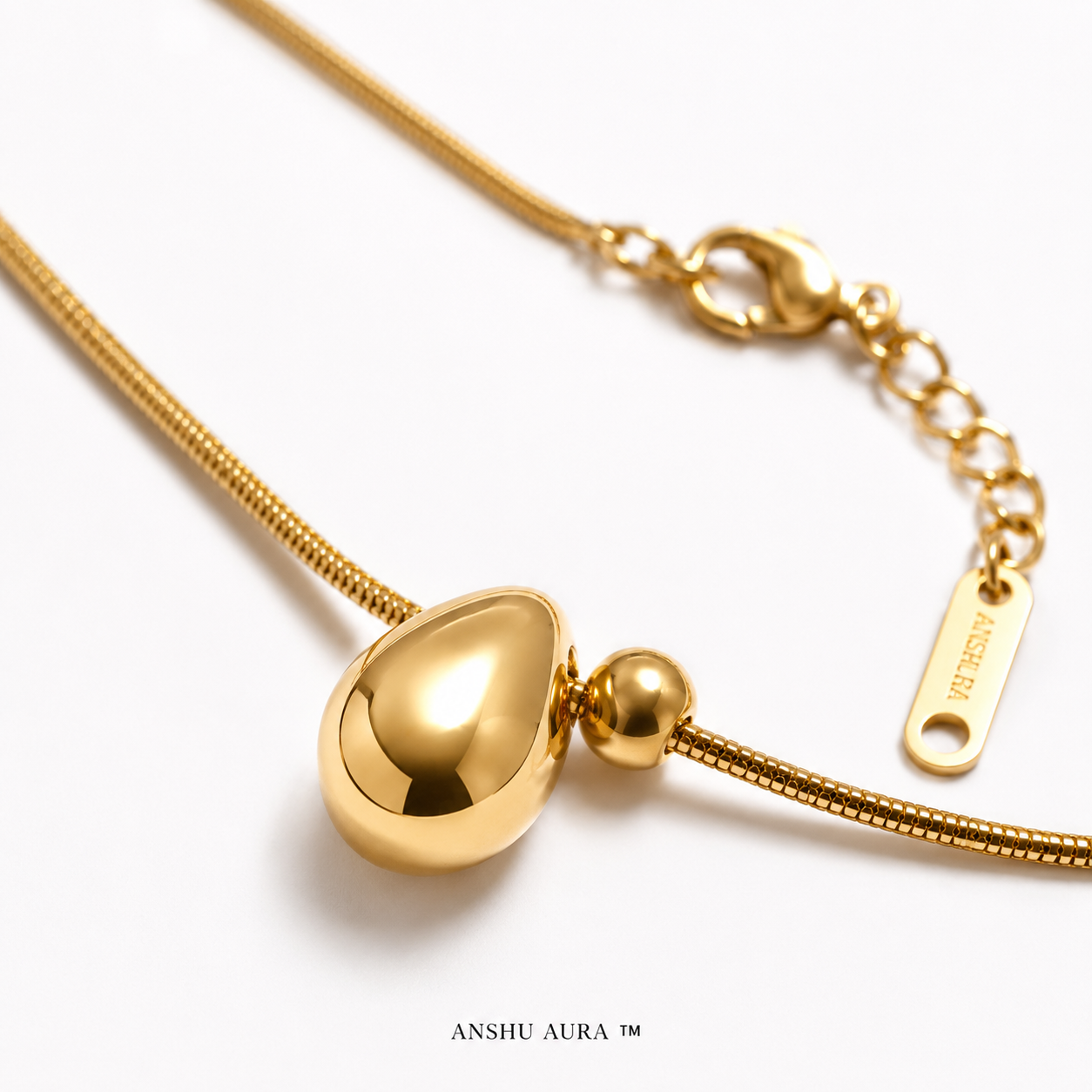 Teardrop Elegance Gold Pendant Necklace