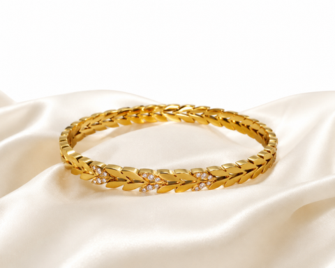 Golden Leaf Elegance Anti-Tarnish Bracelet