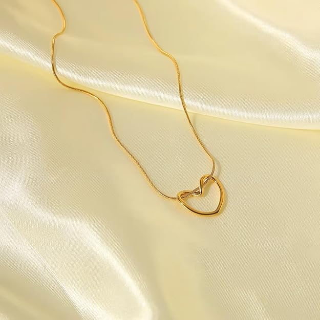 ANSHU AURA JEWELLERY™ Heart Pendant Necklace for Women | 18K Gold Plated | Premium Stainless Steel | Minimalist Daily Wear Chain