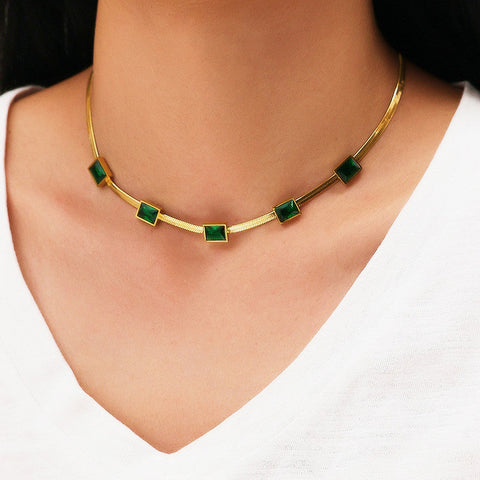 Emerald Elegance Herringbone Choker Necklace - Anti-Tarnish Daily Luxury Wear