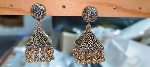 Vintage Leaf Drop Earrings
