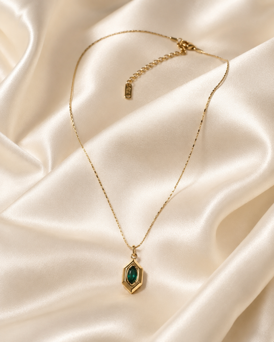 Emerald Glow Geometric