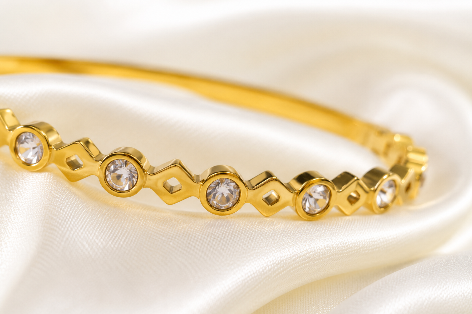 Crystal Glow Bangle