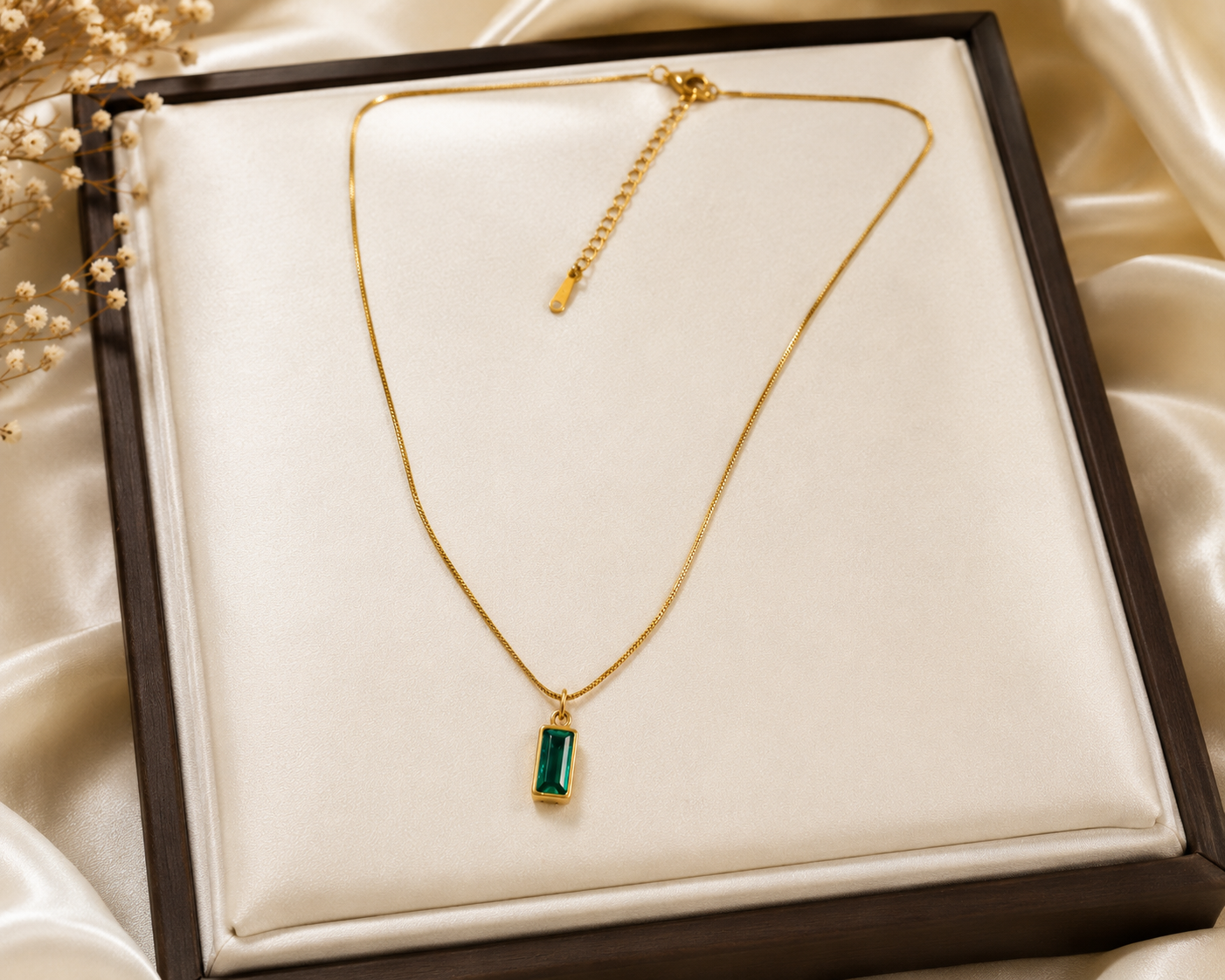 Emerald Green Rectangle Pendant