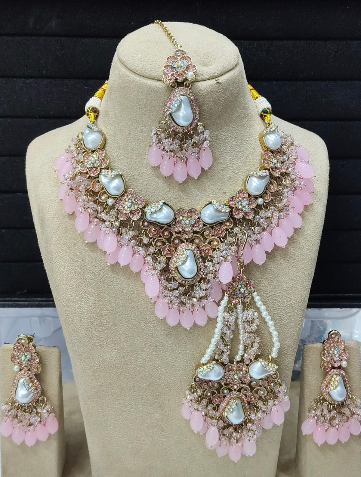 Blush Pink Kundan Pearl Bridal Necklace Set with Maang Tikka