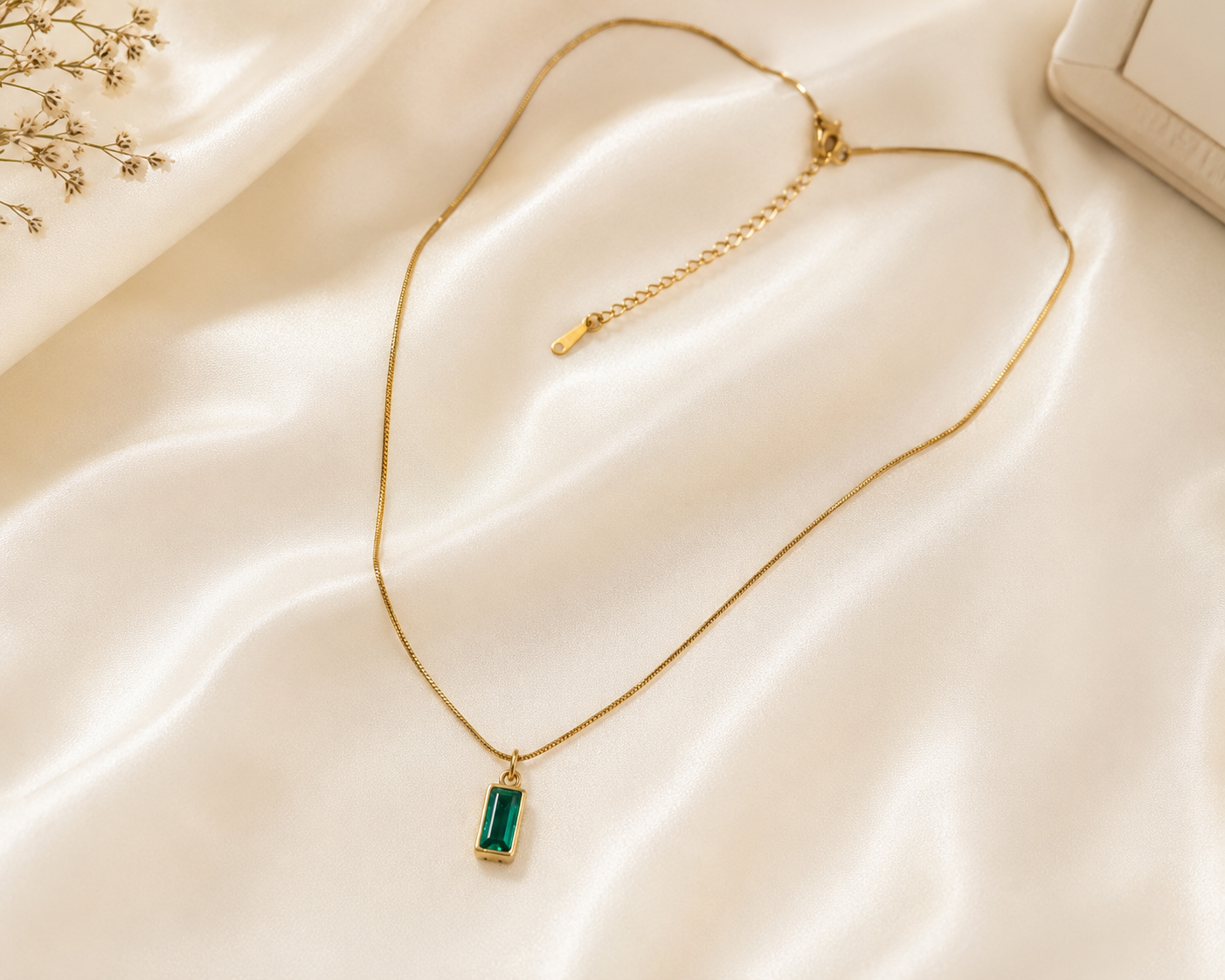 Emerald Green Rectangle Pendant