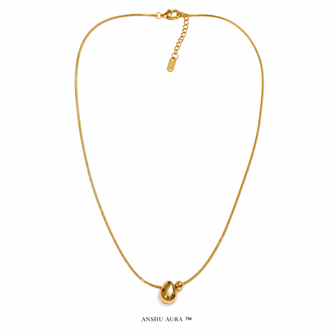 Teardrop Elegance Gold Pendant Necklace