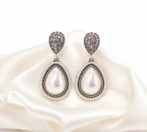 Pearl Teardrop Earrings