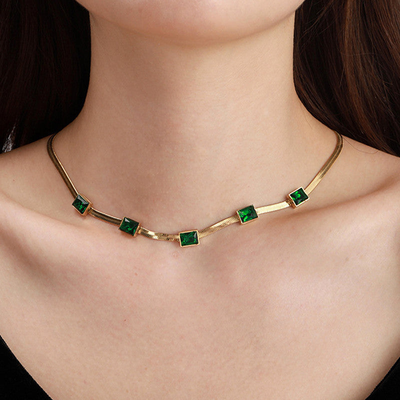 Emerald Elegance Herringbone Choker Necklace - Anti-Tarnish Daily Luxury Wear