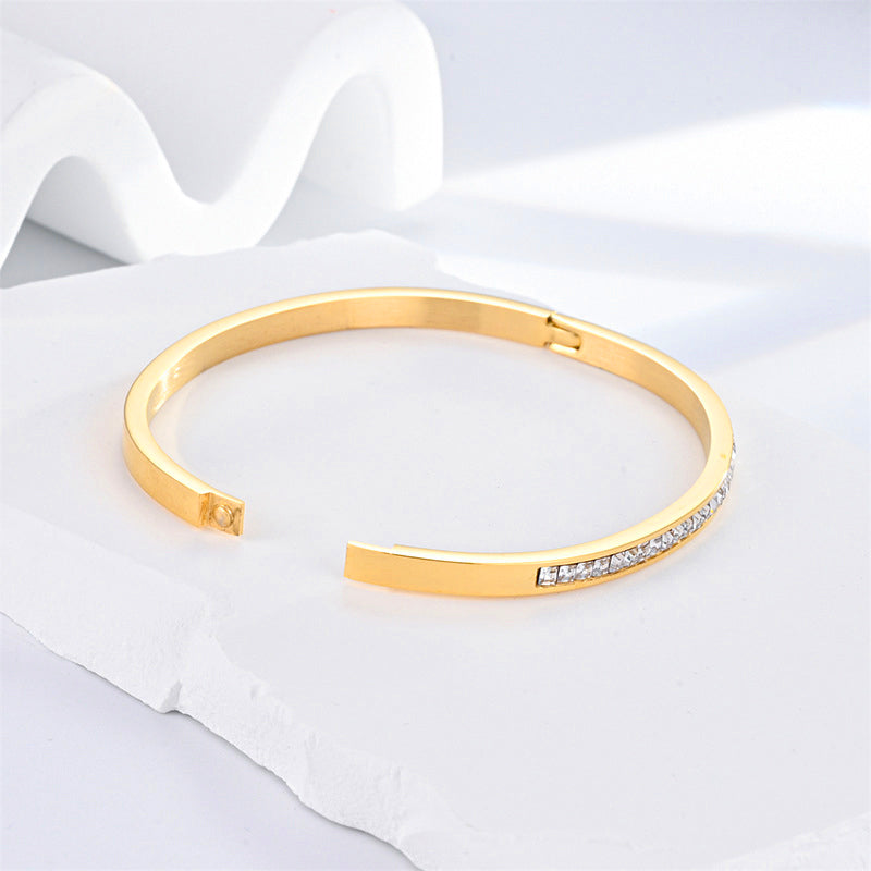 Timeless Elegance: 18K Gold Plated Baguette Zirconia Anti-Tarnish Bangle