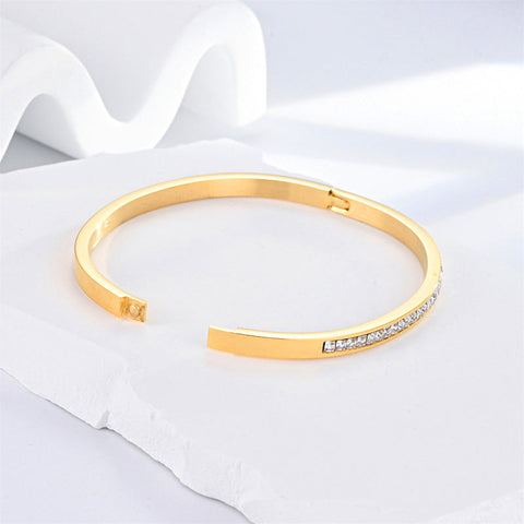 Timeless Elegance: 18K Gold Plated Baguette Zirconia Anti-Tarnish Bangle