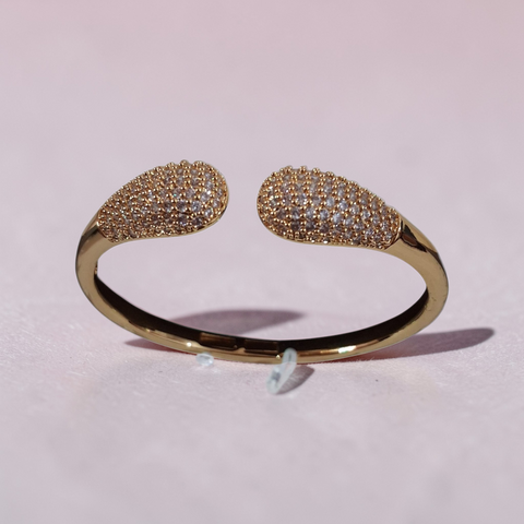 Gold-Plated Crystal Pavé Open Cuff Bangle – Anti-Tarnish Luxury Edition