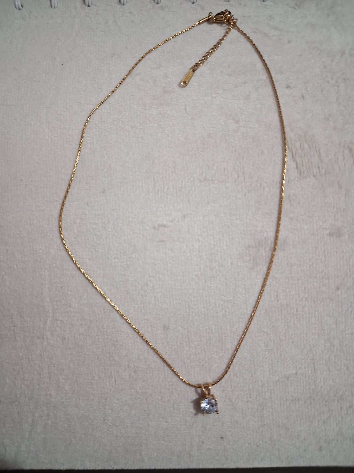 Elegant 18K Gold-Plated Solitaire Crystal Pendant Necklace