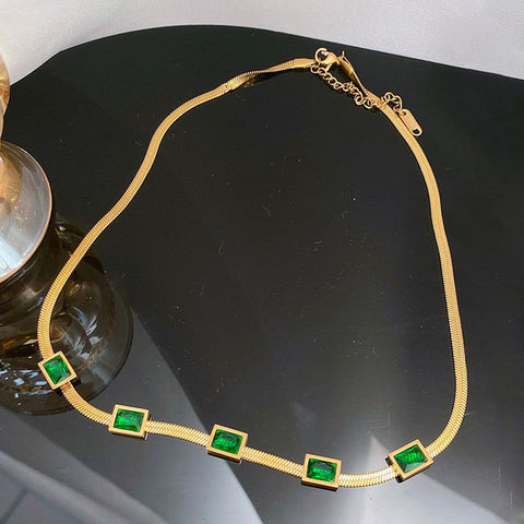 Emerald Elegance Herringbone Choker Necklace - Anti-Tarnish Daily Luxury Wear