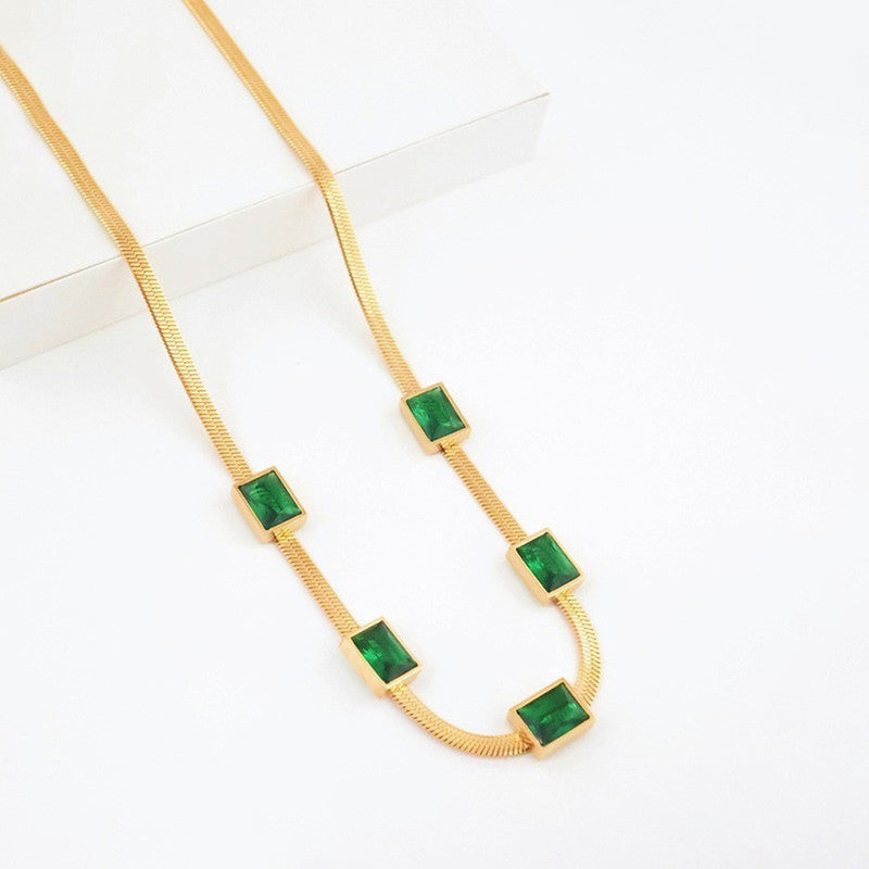 Emerald Elegance Herringbone Choker Necklace - Anti-Tarnish Daily Luxury Wear